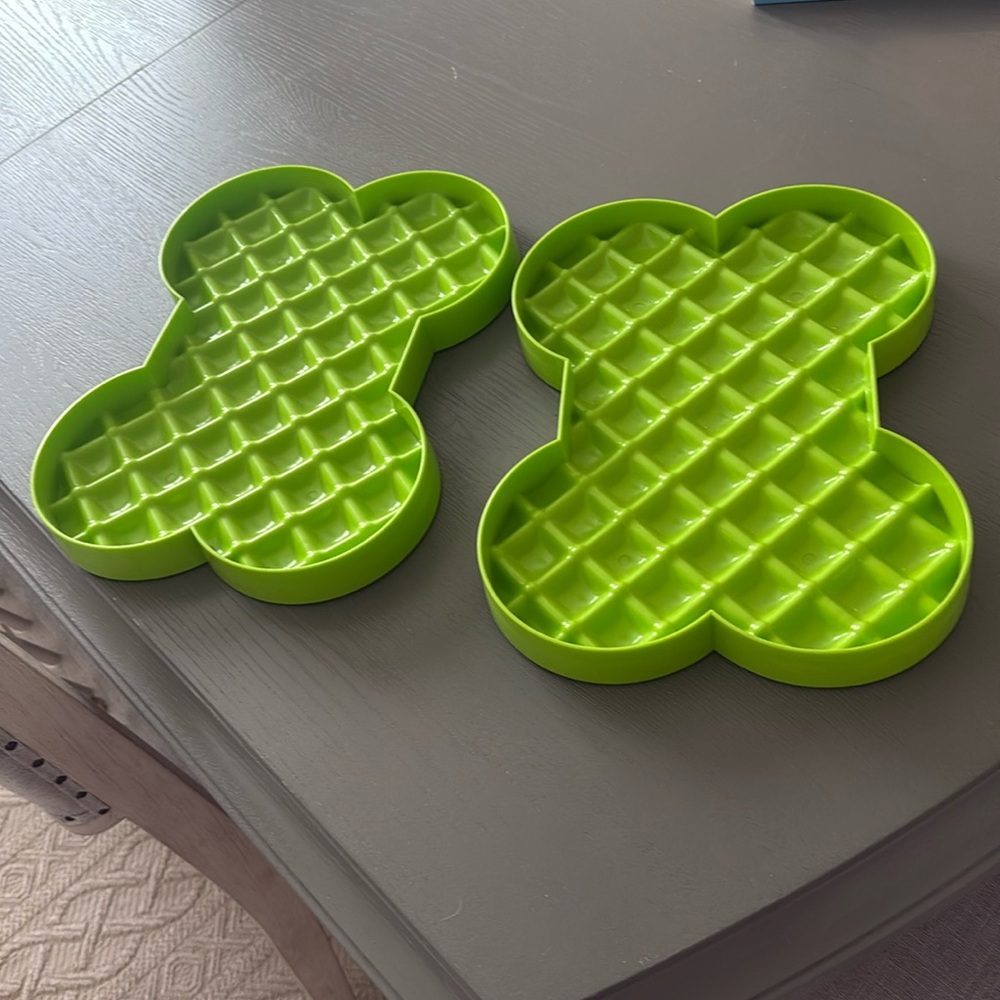 2 Slodog Slow Feeder Dog Bowls